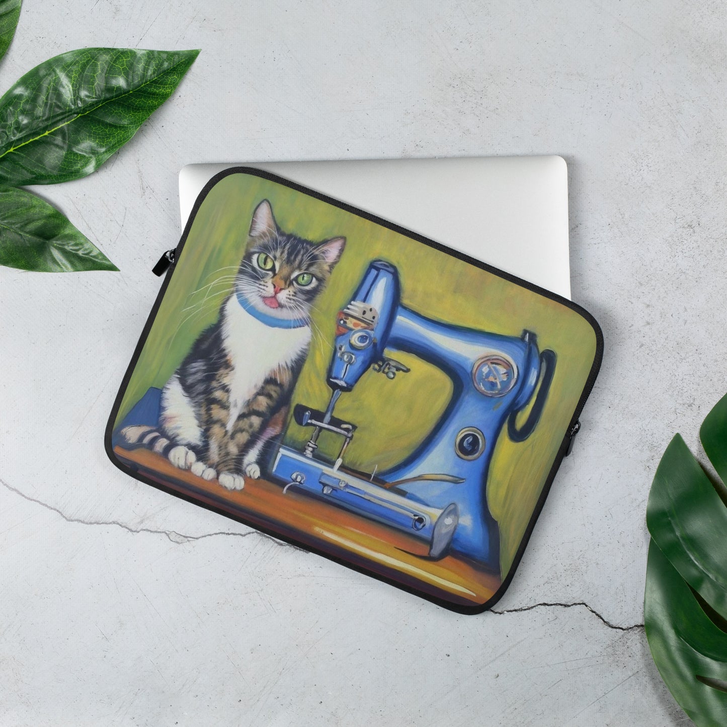 Laptop Sleeve with "Sewing Cat" design - The Perfect Gift for People who Love to Sew