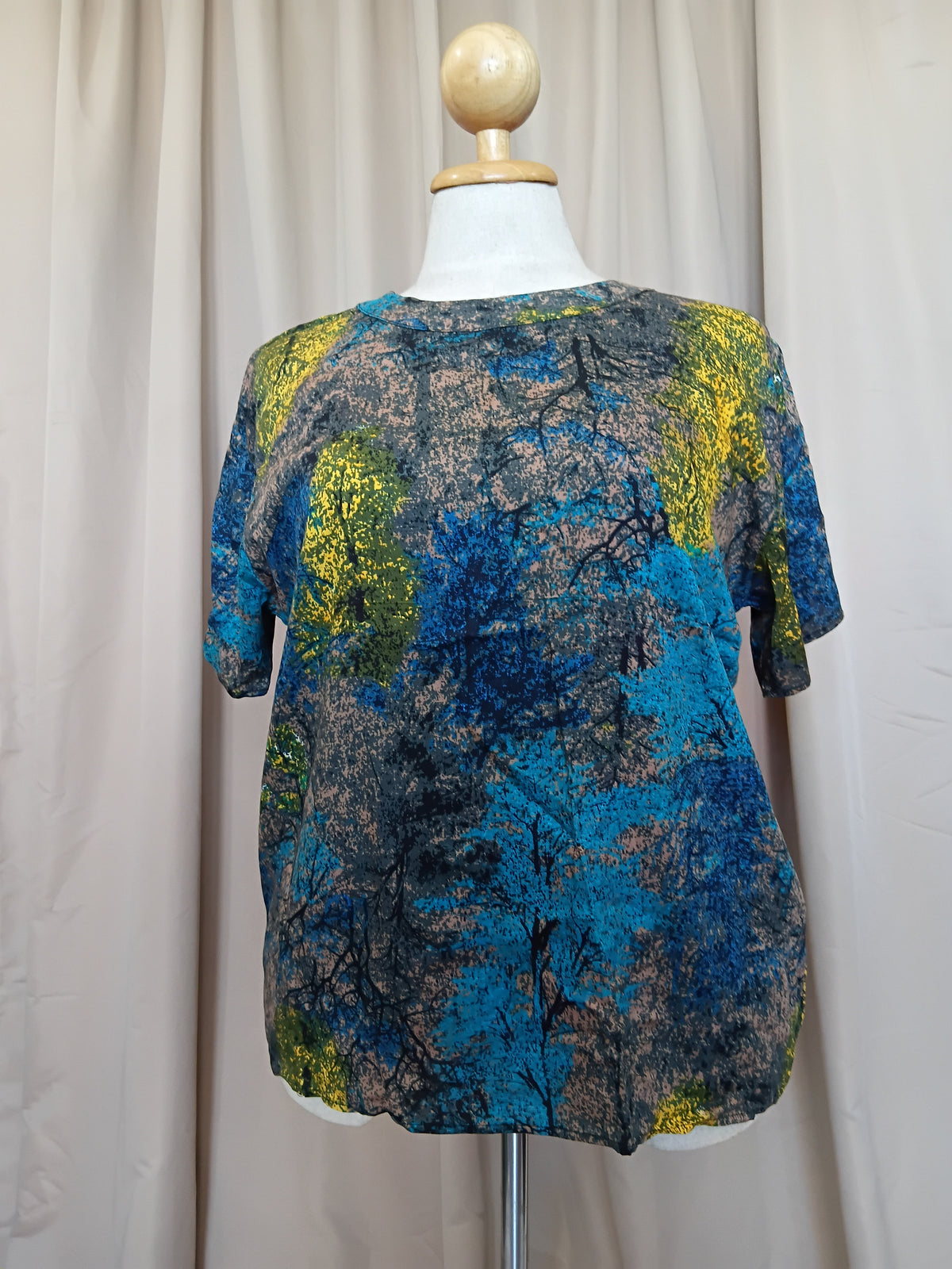 Women's Short Sleeve Top 100% Viscose Teal Yellow Trees Size L