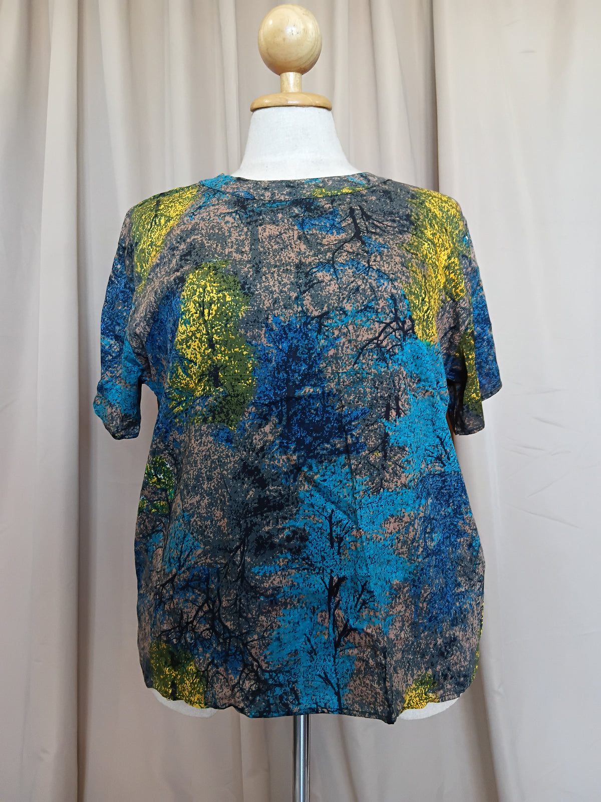 Women's Short Sleeve Top 100% Viscose Teal Yellow Trees Size L