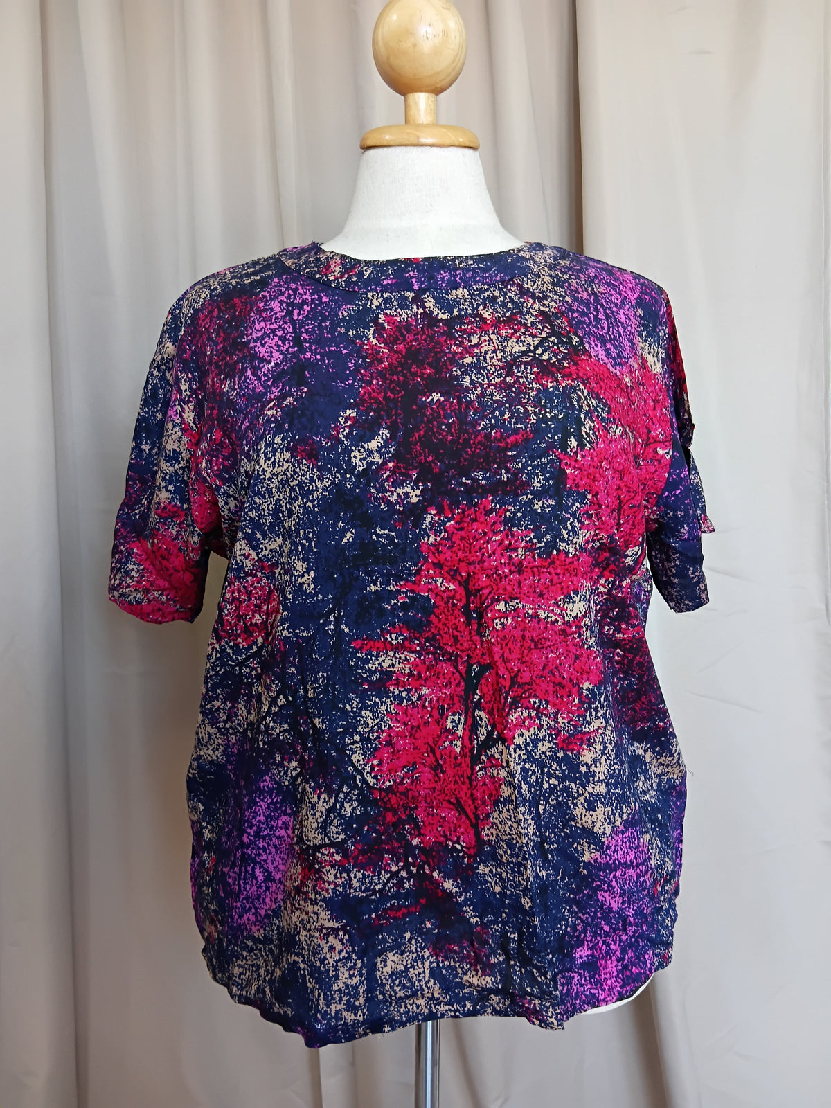 Women's Short Sleeve Top 100% Viscose Purple Red Trees