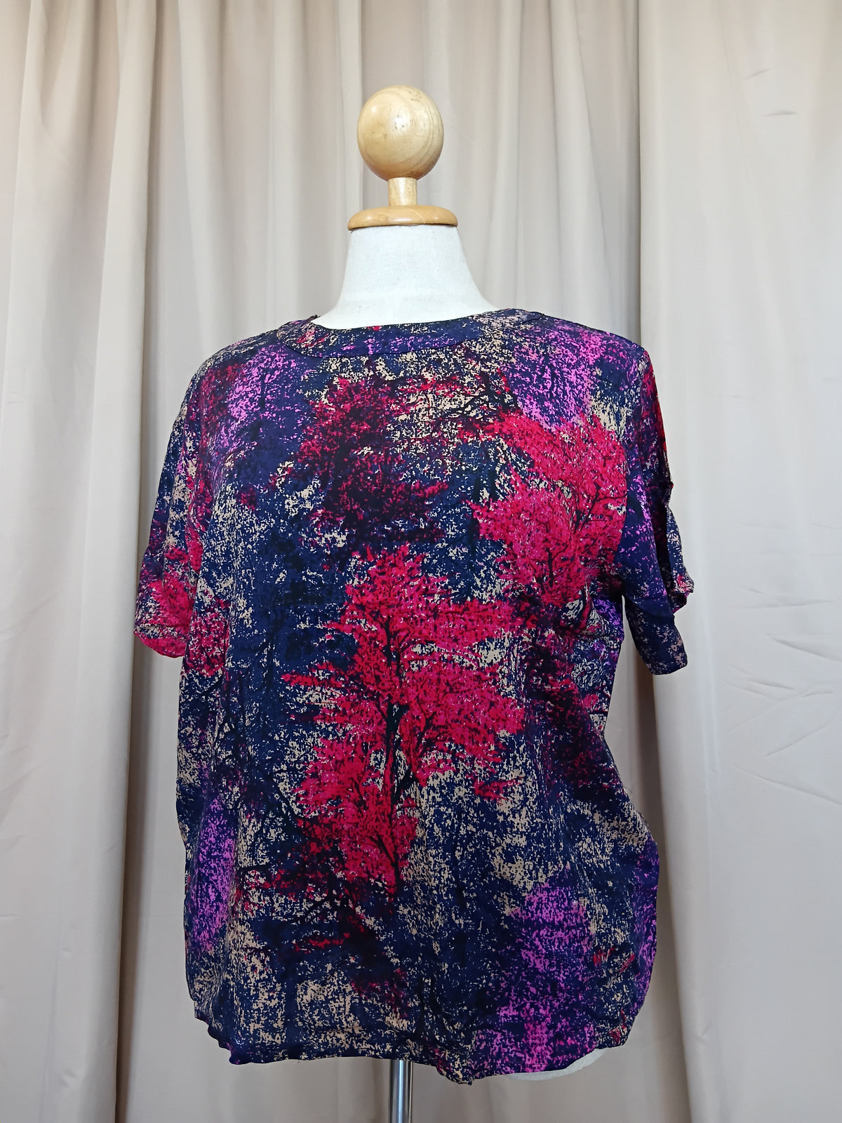 Women's Short Sleeve Top 100% Viscose Purple Red Trees