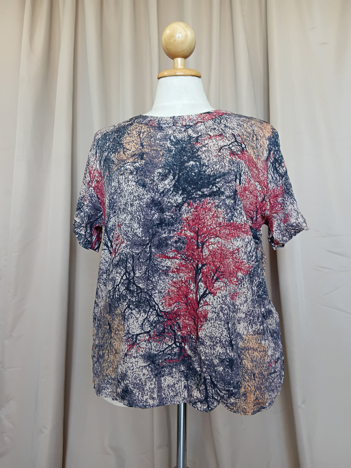 Women's Short Sleeve Top 100% Viscose Scarlet Trees