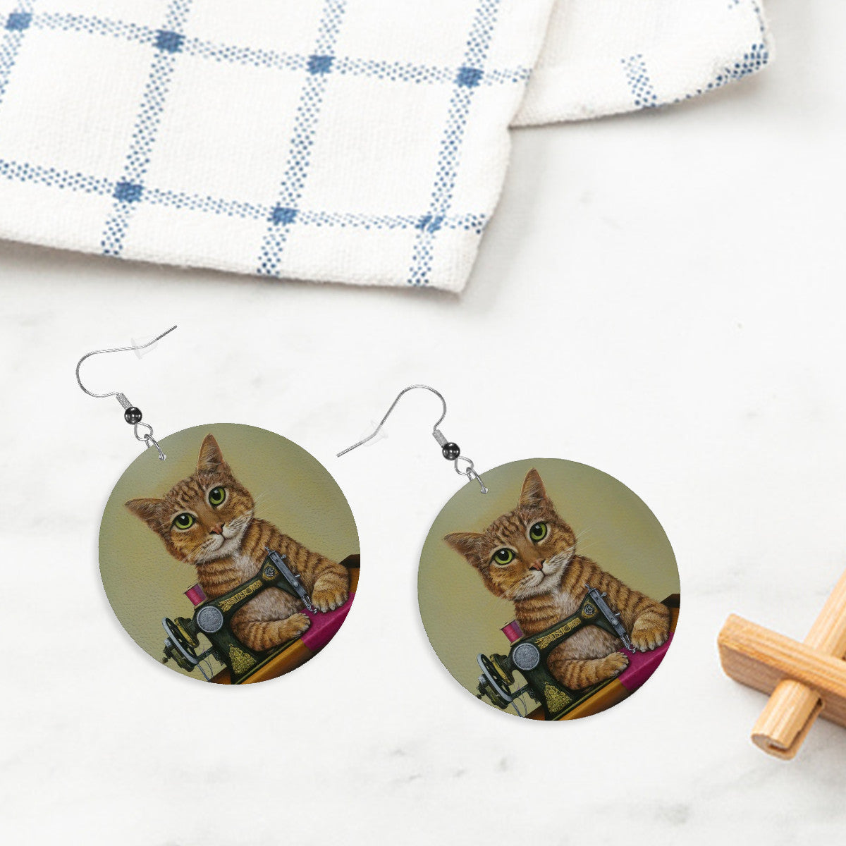 Circle Drop Earrings with "Sewing Cats" design – The Perfect Gift for People who Love to Sew