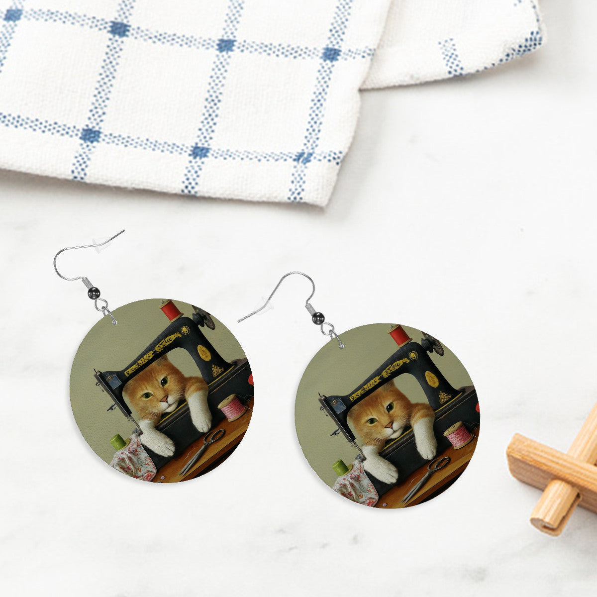 Circle Drop Earrings with "Sewing Cats" design – The Perfect Gift for People who Love to Sew