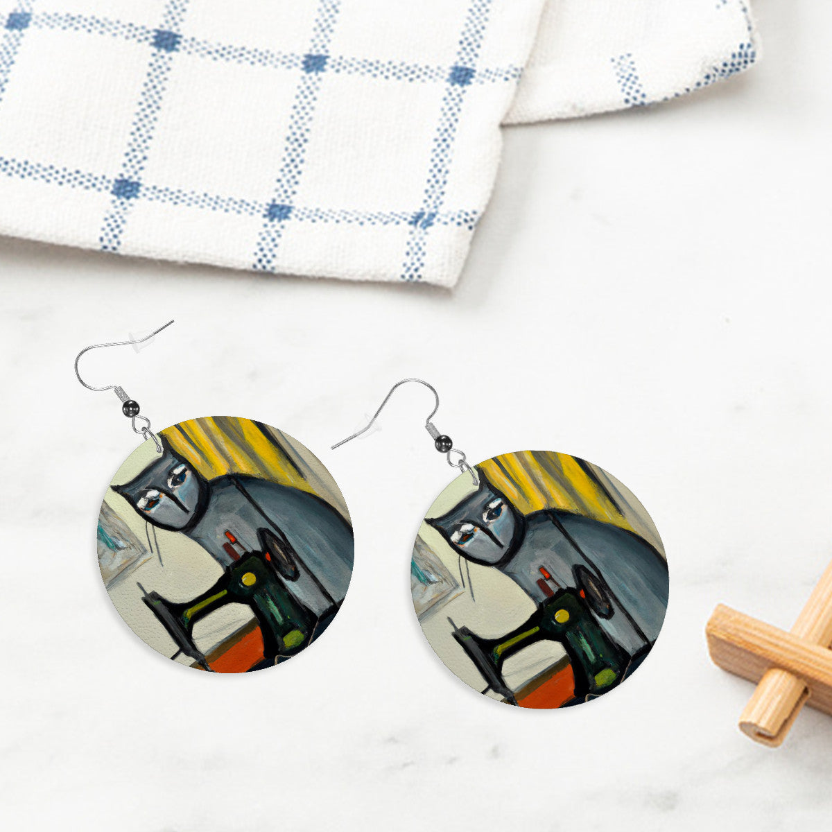 Circle Drop Earrings with "Sewing Cats" design – The Perfect Gift for People who Love to Sew