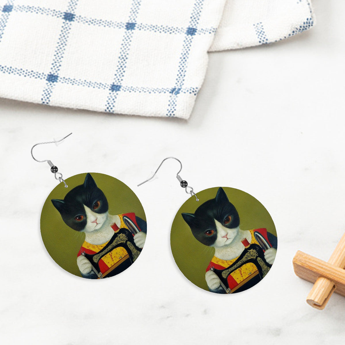 Circle Drop Earrings with "Sewing Cats" design – The Perfect Gift for People who Love to Sew