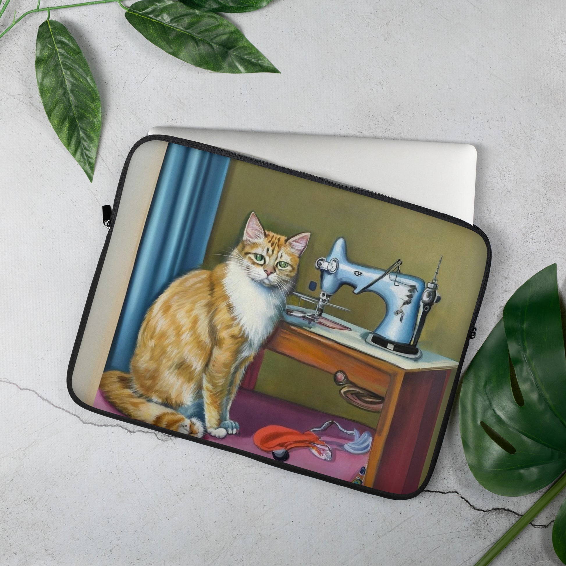 Laptop Sleeve with "Sewing Cat" design - The Perfect Gift for People who Love to Sew