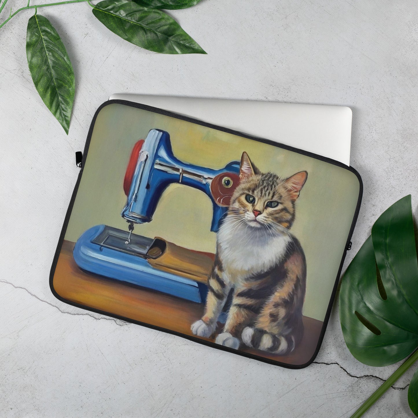 Laptop Sleeve with "Sewing Cat" design - The Perfect Gift for People who Love to Sew