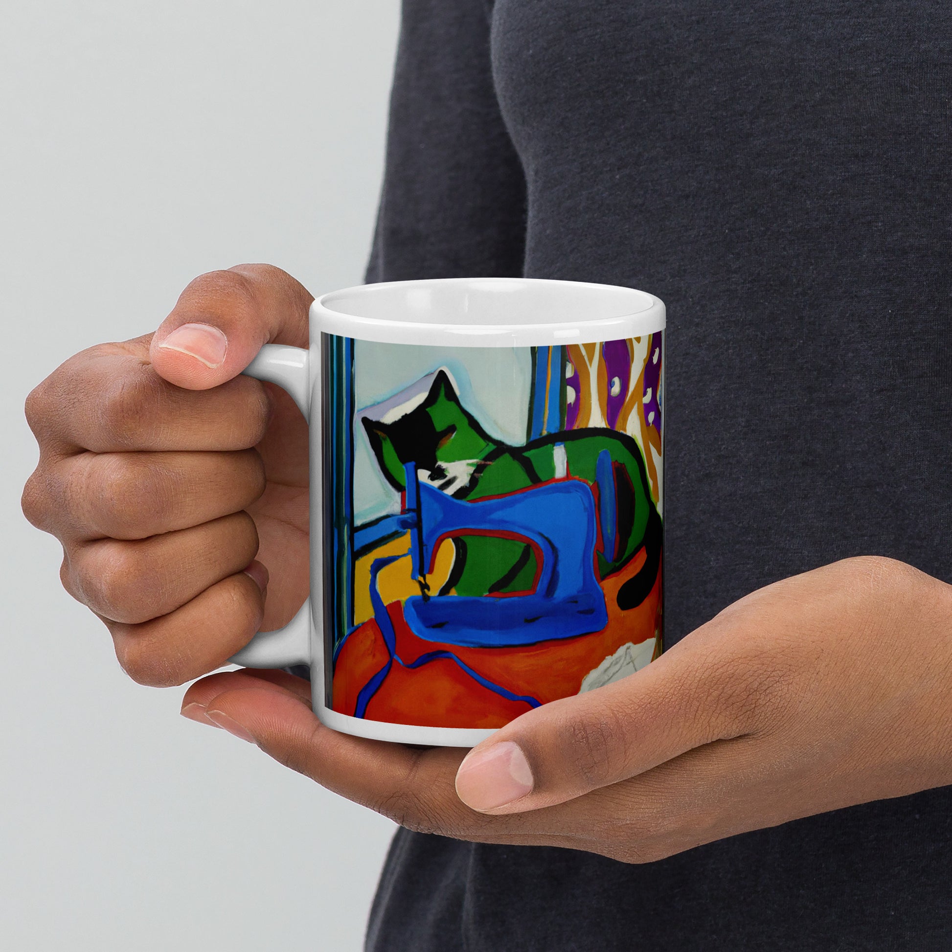 Glossy Mug  with "Sewing Cat" design - The Perfect Gift for People who Love to Sew