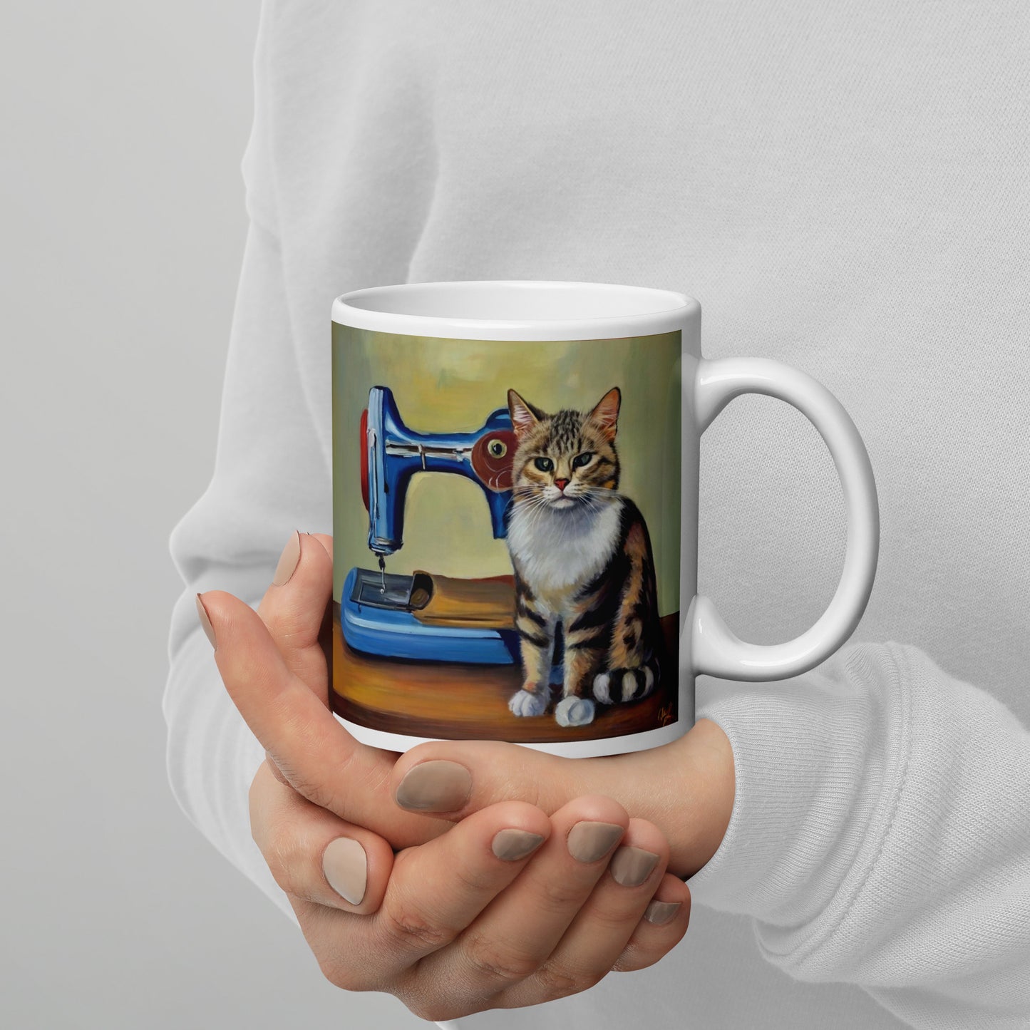 Glossy Mug  with "Sewing Cat" design - The Perfect Gift for People who Love to Sew