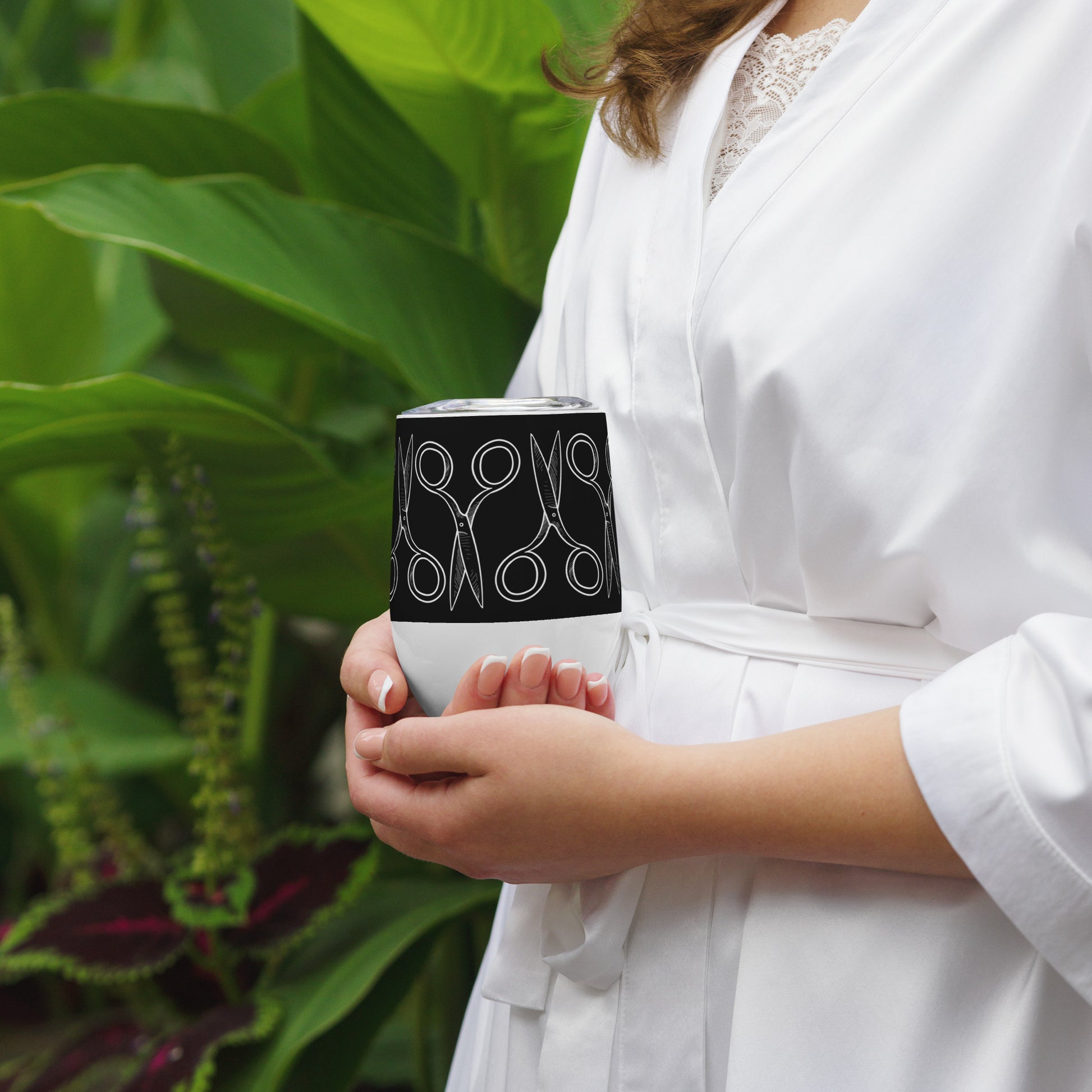 Black Wine Tumbler with "Bold Scissor" Graphic - The Perfect Gift for People who Love to Sew