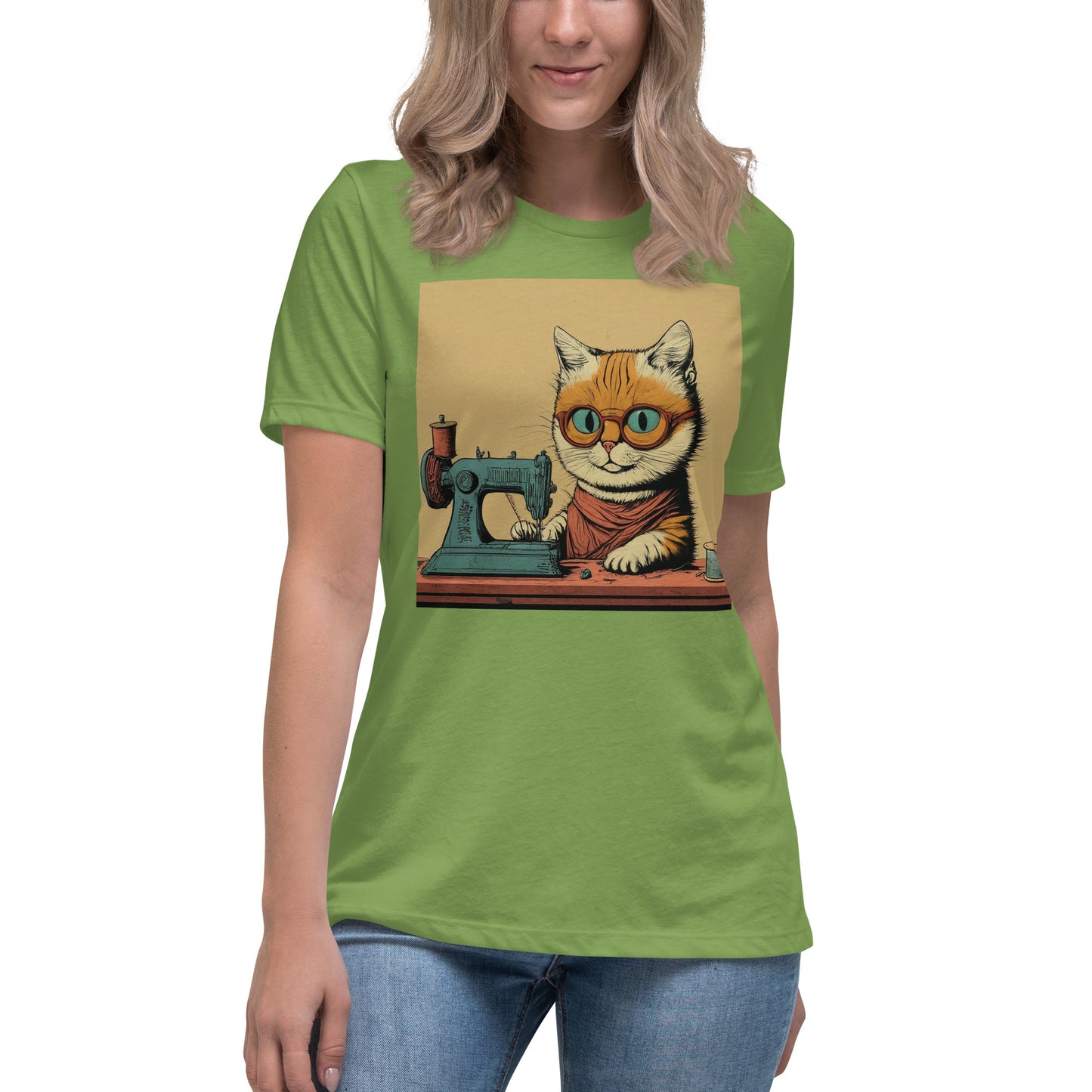 Women's T-shirt with "Sewing Cat" design – The Perfect Gift for People who Love to Sew